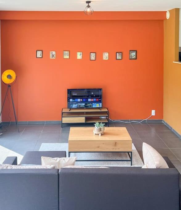 Charmant Logement Brugelette Proche De Pairi Daiza Luaran gambar